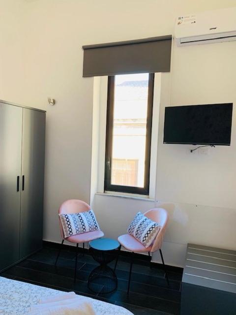 Casa Ega E La Rotonda: Bellissimi Monovani Nel Cuore Di Catania Luaran gambar