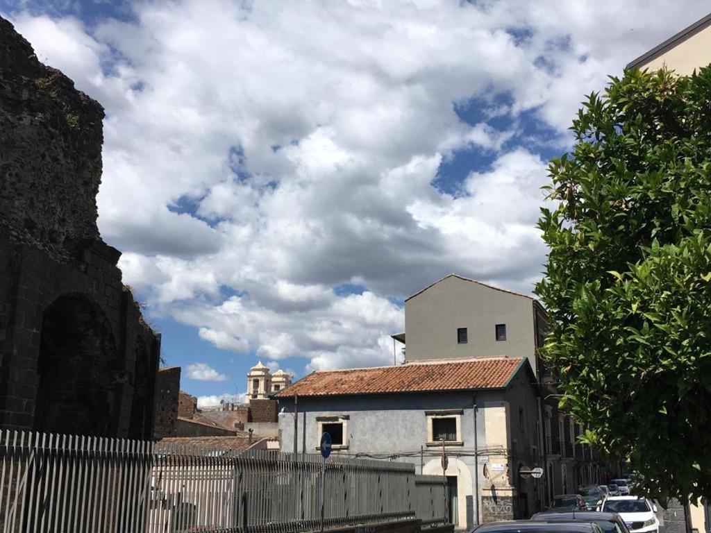 Casa Ega E La Rotonda: Bellissimi Monovani Nel Cuore Di Catania Luaran gambar
